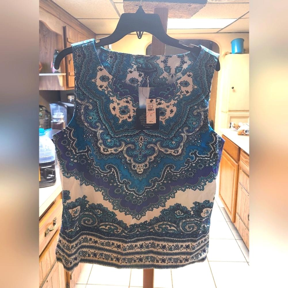 Blue Paisley Sleeveless Top 42-22